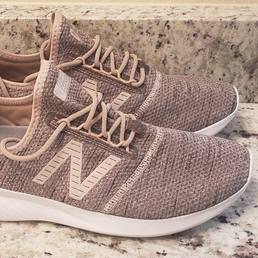 New Balance size 10 Running Shoes